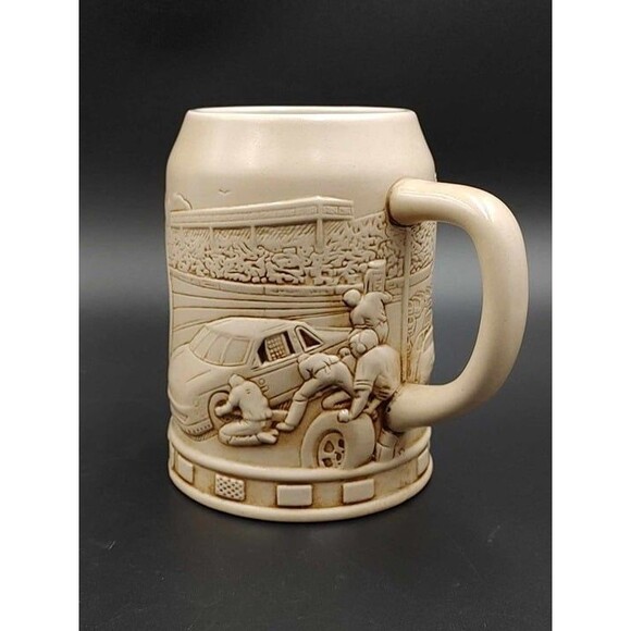Vintage Rusty Wallace 3D Sculptured Beer Stein Mug Ceramic NASCAR 1995 Miller - Picture 4 of 10